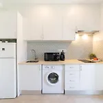 Lisbon Hill House - No. 599D