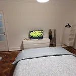 Habitacion Privada Para 3 Grande Con Balcon
