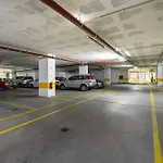 Whome Family Condo - Urban Retreat With Parking, Ac, Elevator In Great Location