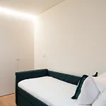 Pardal 15 - Boutique 2 Bed Apartment With Free Parking Nearby