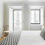 Designer Apartment In One Of Lisbon\'S Trendiest Quarters