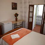 Bedroom Orange