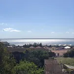 Quarto Com Vista Do Rio Tejo