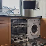 2 Bedroom Large Apartment By Innkeeper