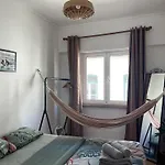 Maria Shared Apartment In Central Lisbon