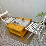Shared Apartment With Bright Private Patio In Lisboa