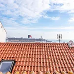Alfama\'S Charm