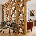 Ando Living - São Nicolau Townhouse