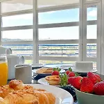 Prestige Lisbon Entire 3 Bedroom Luxury Apartment