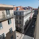 Made For The City Lovers- Urban Charm In Chiado