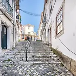 Alfama\'S Nest Adica