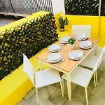 Principe Real - 2 Bedroom Apartment With Terrace