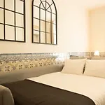 Ola Lisbon - Chiado IV