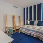 High Ceiling Duplex Apartment At Cais Do Sodre