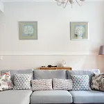 Joivy Downtown City Apartments
