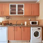 Spacious And Renovated Apartment With Amazing Patio, By Timecooler
