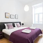 Flh Graca Spacious Flat