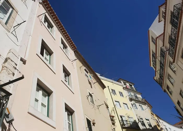 Inloveapartments - One Love, One Heart