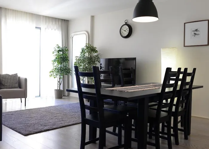 Lux Apartment With Pool And Garage