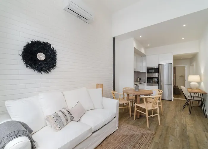 Casa Boma Lisboa - Design Apartment With Private Vegetal Terrace - Lapa VII