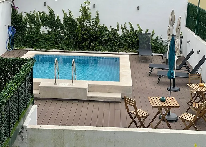 Saldanha Pool & Garden