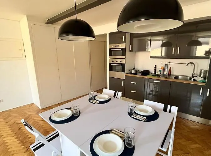 Lisbon Central Apartment