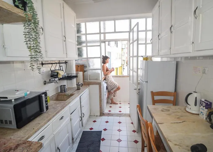 Maria Shared Apartment In Central Lisbon