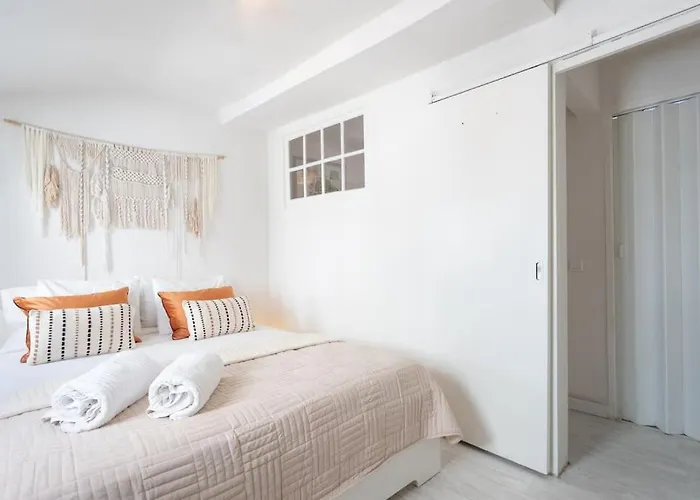 The White Suite Principe Real