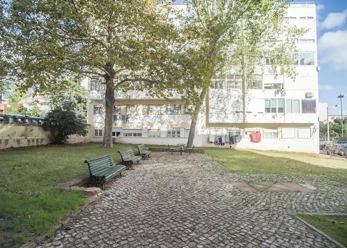 Spacious Apartment In Belem