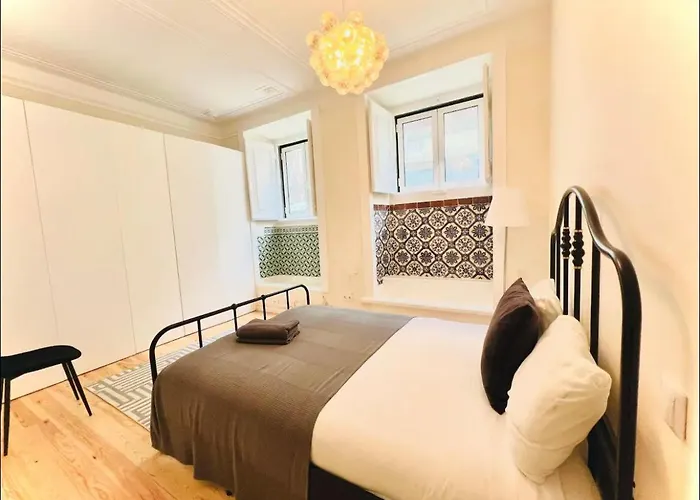 Lisbon City Center 3 Bedroom Flat Next To Avenida Liberdade