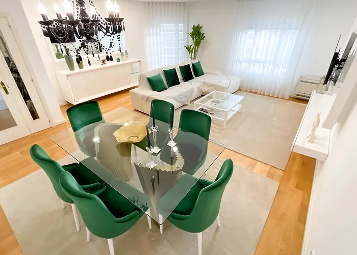 Prestige Lisbon Entire 3 Bedroom Luxury Apartment