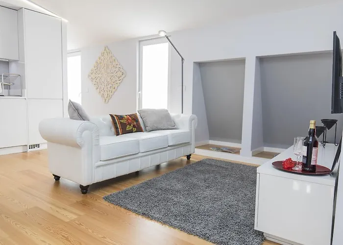Lovelystay - 2Bed Looking Good In Bairro Alto