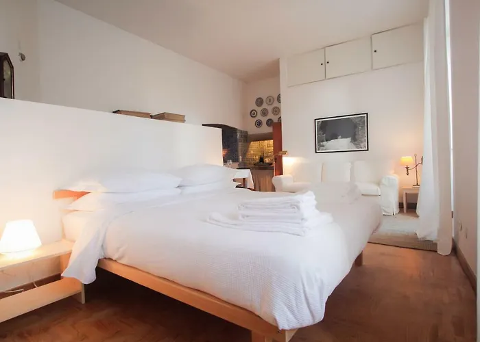Traditional Studio In Alfama