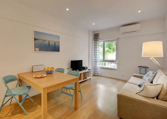 Bairro Azul - Av. Ressano Garcia