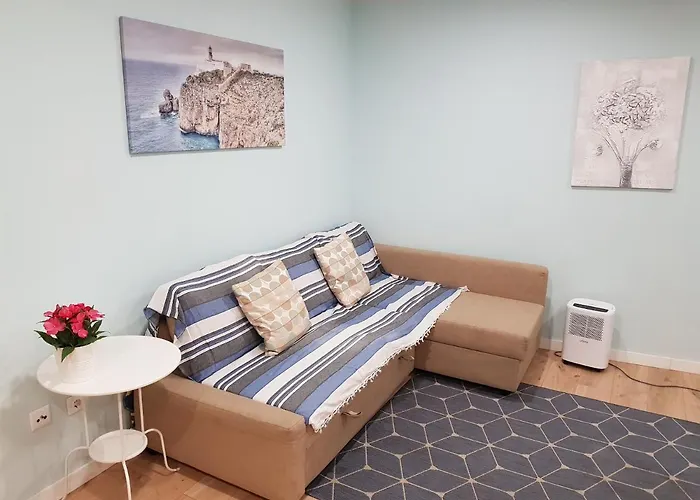 Martim Moniz Charming By Lisbon Village Apartments