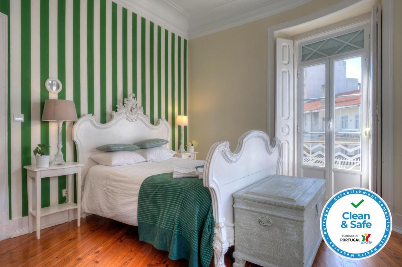 Angola 1 - 6 Bedrooms Apartment *