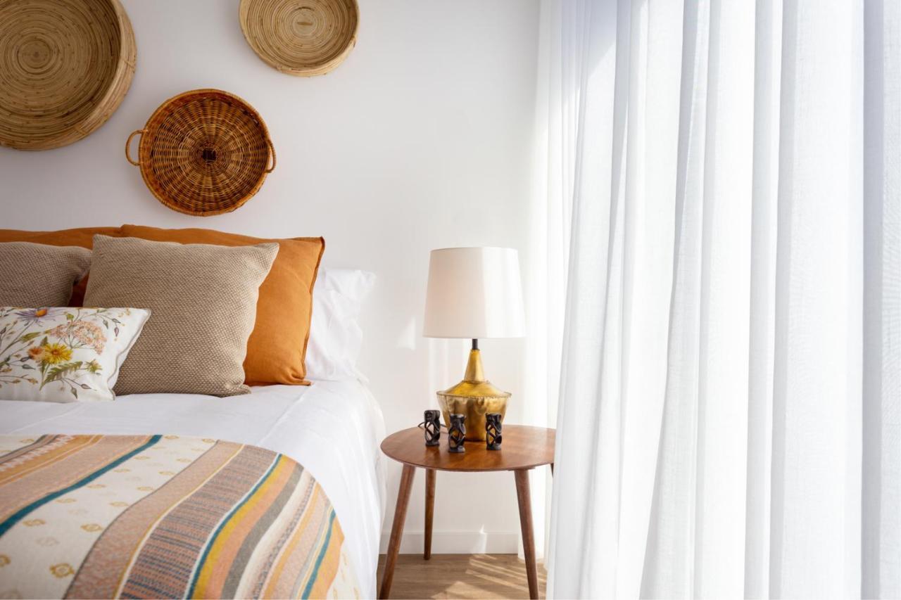 Stupendo-three Rooms-suite With Terrace -center -air Conditioning-free Park Apartment *