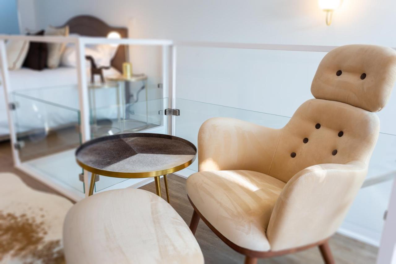 Stupendo-three Rooms-suite With Terrace -center -air Conditioning-free Park Lisbon