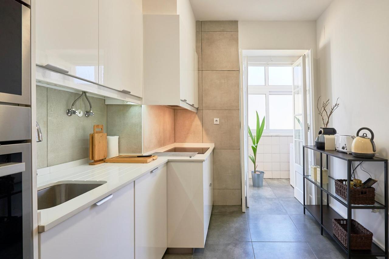 Pina Cozy Apartment Lisbon