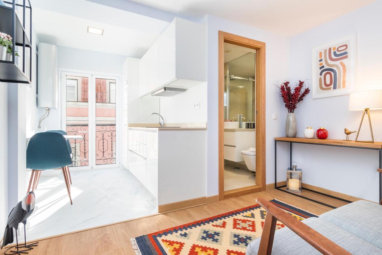 Apartment Perfect 1 Bed In Chiado With Aircon Lisbon