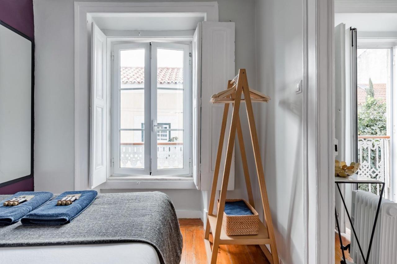 Avenida Da Liberdade Area, Bright And Newly Renovated 2 Bedroom Apartment, Historical Center Lisbon
