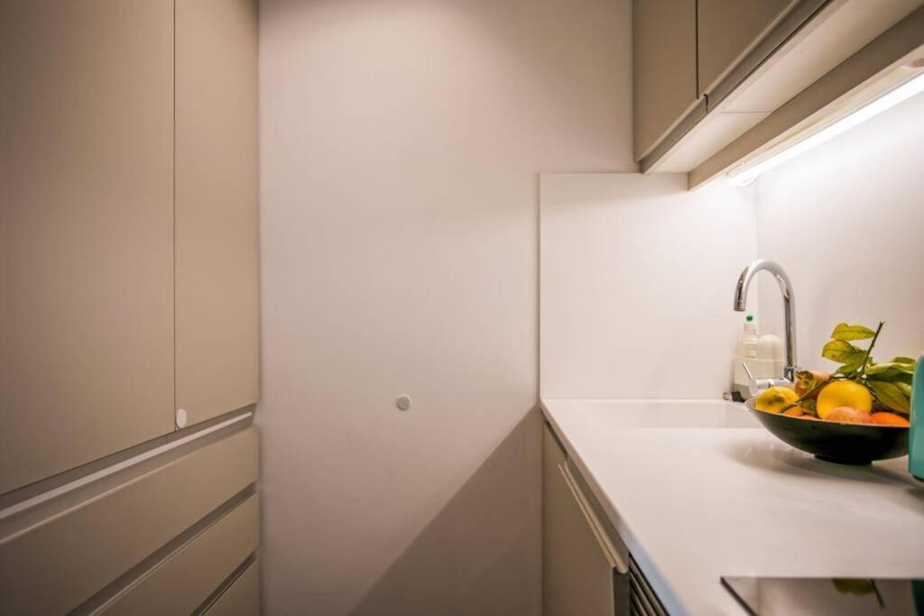 2 Bedroom With Ac Next To Avenida Da Liberdade Apartment Lisbon