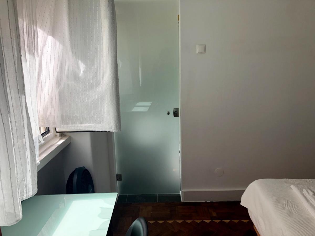 99 Flowers Flat Guest house