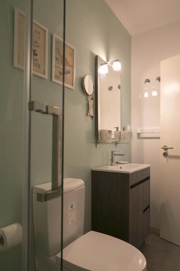 Central Turquoise Studio Apartment Lisbon