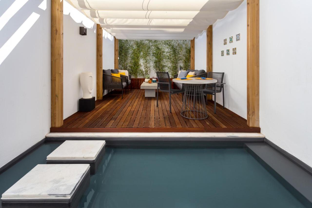 Stupendo- Two Rooms, Patio With Refreshing Pond-center-air Conditioning * Lisbon