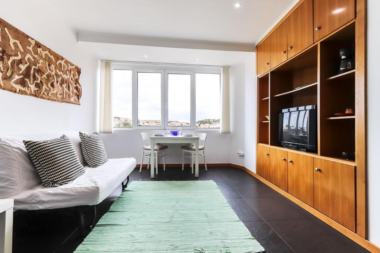 Sunny Flat View By Homing Lisbon