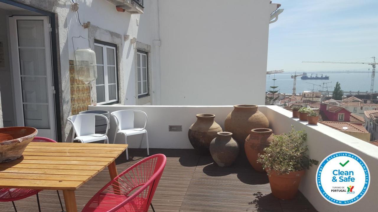Alfama Terrace: Historic Charm With River Views * Lisbon