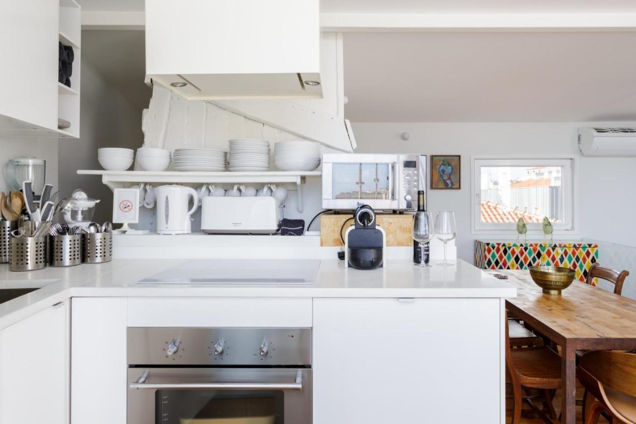 Chiado Rooftop Retreat: 19th Century Charm With River Views * Lisbon
