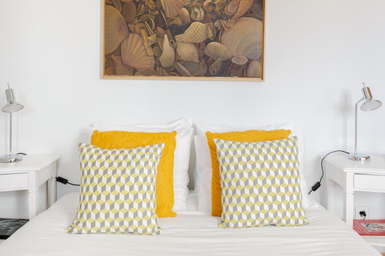 Apartment Chiado Rooftop Retreat: 19th Century Charm With River Views