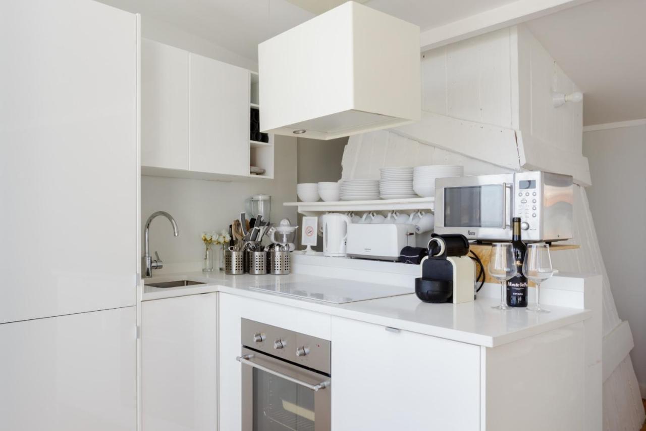 Chiado Rooftop Retreat: 19th Century Charm With River Views * Lisbon